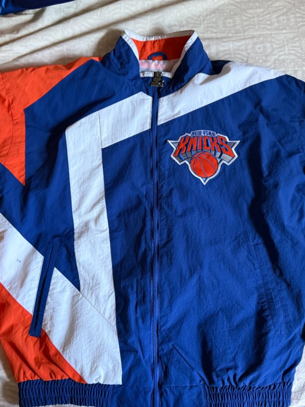 New York Knicks Starter Windbreaker Jacket Large